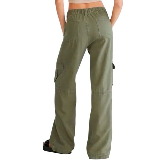 Aeropostale Women's Relaxed Fit Mid Rise Straight Leg Utility Cargo Pant Size M - Picture 3 of 11